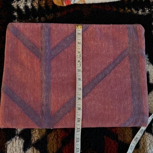 Viajera Imports Oversize Clutch purple pink bag (v closet) - Picture 2 of 7